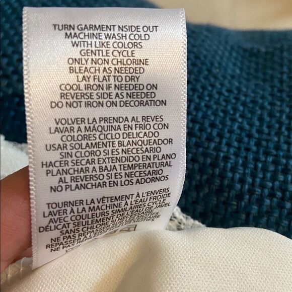 NEW LG Solid Ivory Lace V-Neck Top Blouse - Picture 12 of 16